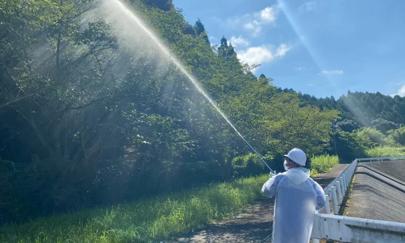 鹿児島で害虫駆除を行う南日本消毒の施工イメージ｜ゴキブリ・ムカデ・アリなどに対応